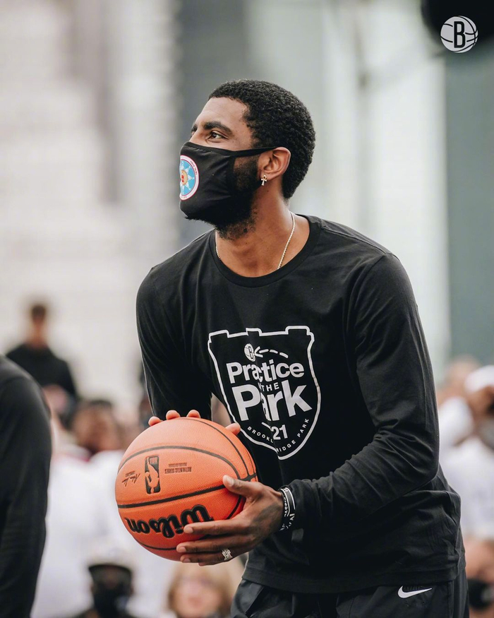 韦德账号发布自剪版《See You Again》，重温球星青春记忆（韦德发布自剪版《See You Again》，唤醒球星青春回忆）