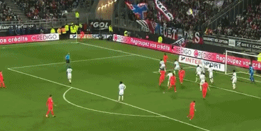 曼联7000万签沃顿有一前提，阿莫林自信可实现！卡里克钦点其接班