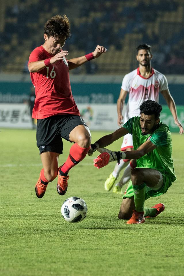 森林狼vs马刺前瞻：爱德华兹PK福克斯，两队皆欲取得连胜（森林狼对阵马刺前瞻：爱德华兹迎战福克斯，双方力争延续胜势）