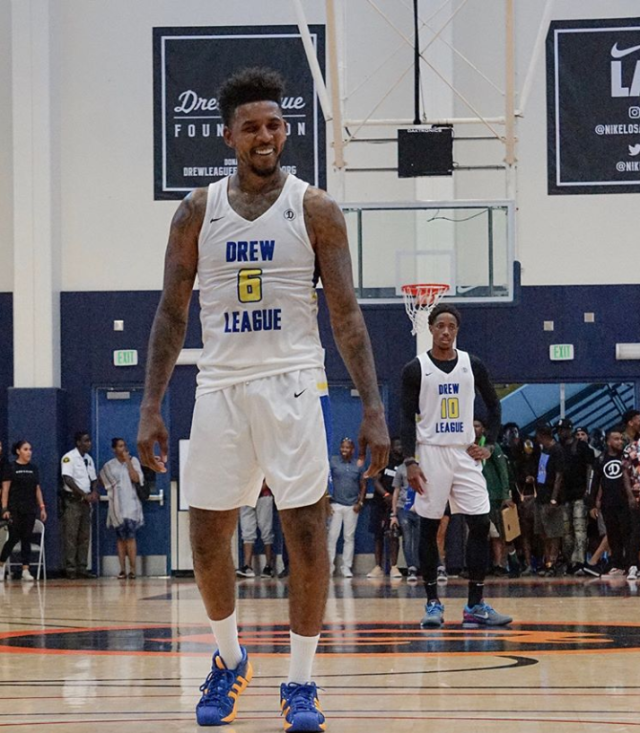 签到2027年！山东泰山续约中超最贵外援，克雷桑入籍或助国足！（续约至2027年！山东泰山留住中超最贵外援，克雷桑或入籍助力国足）