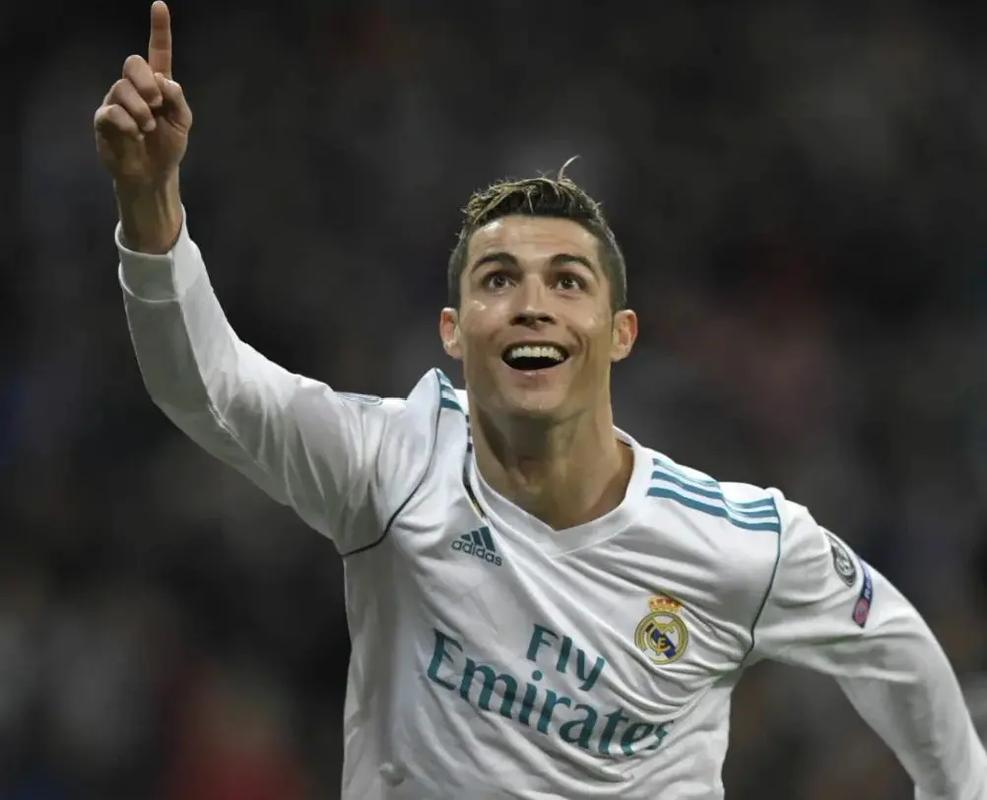 TA：恩德里克租借里昂需首发25场，否则里昂需赔偿皇马（TA：恩德里克外租里昂含25场首发条款，未达标里昂需向皇马赔偿）